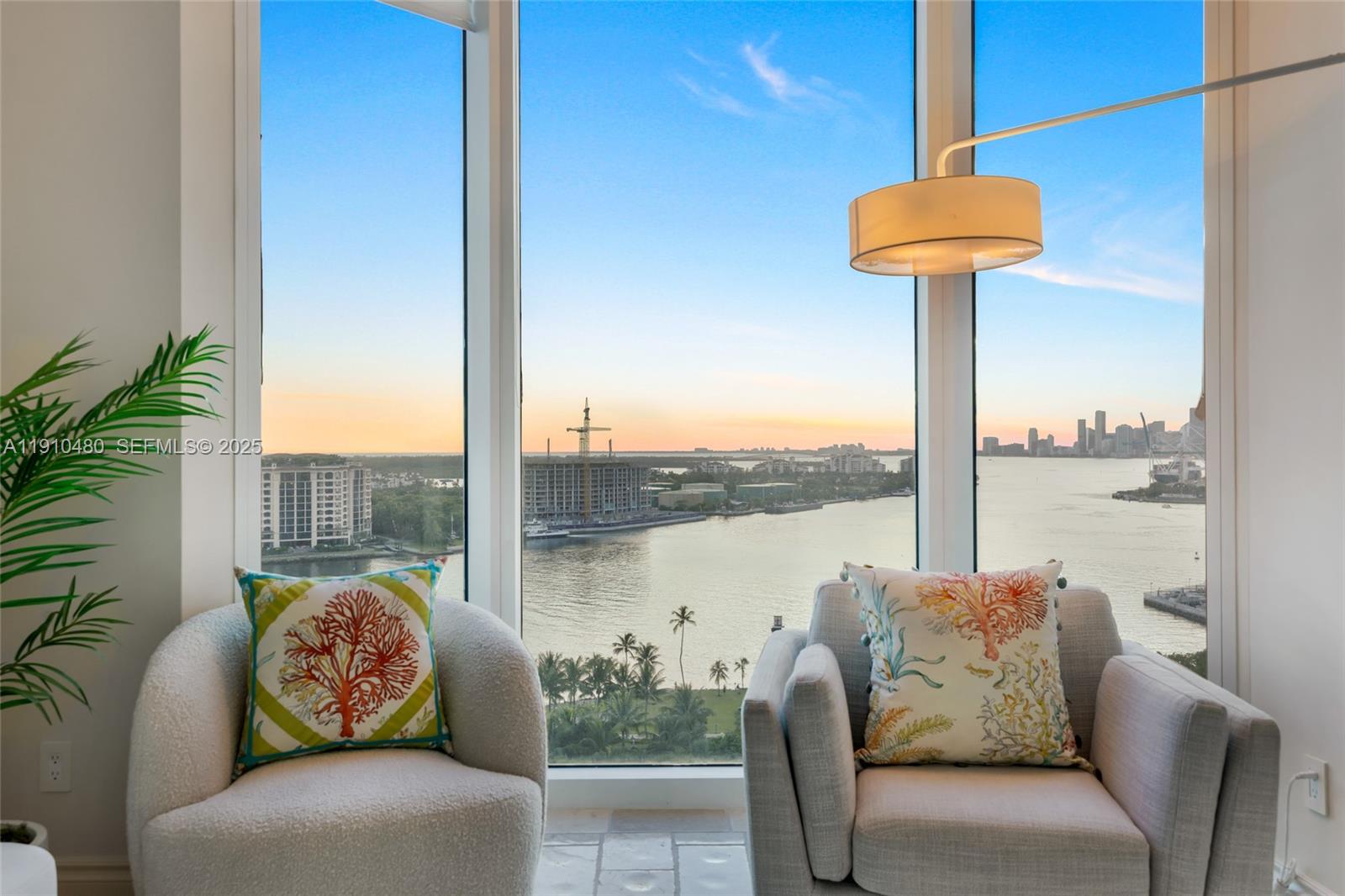 300 S Pointe Dr 1702