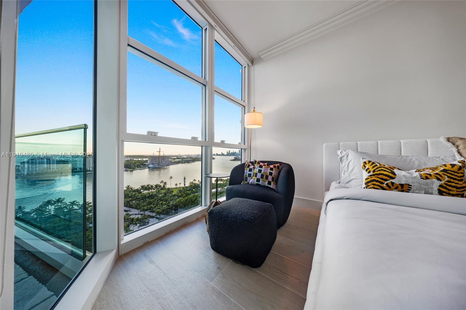 PORTOFINO TOWER CONDO - Residential