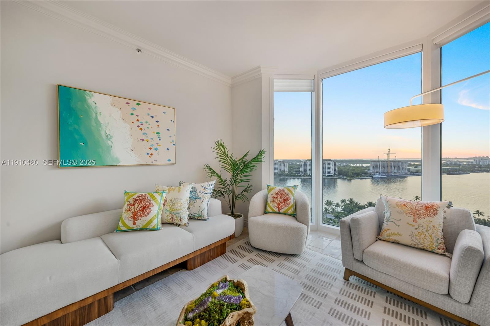 300 S Pointe Dr 1702