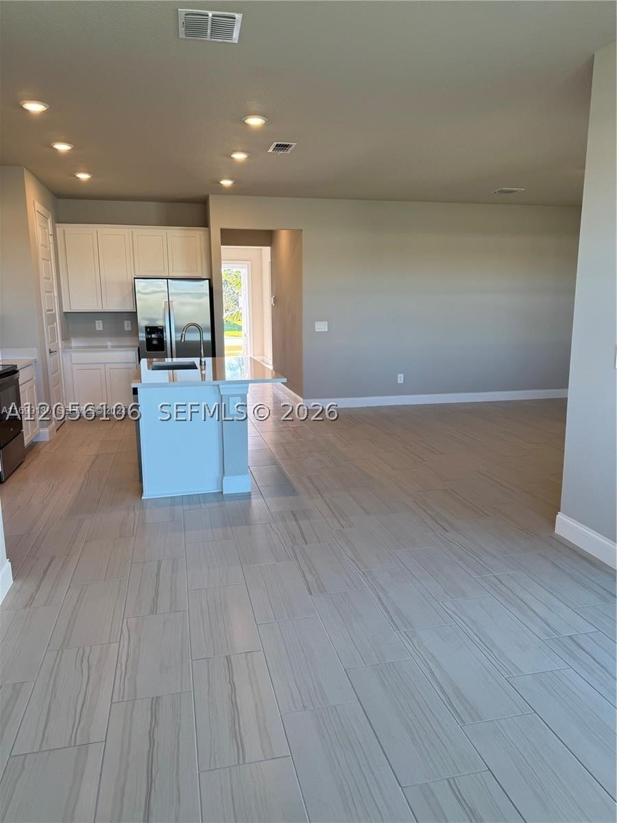 9008 Dahlia Cir