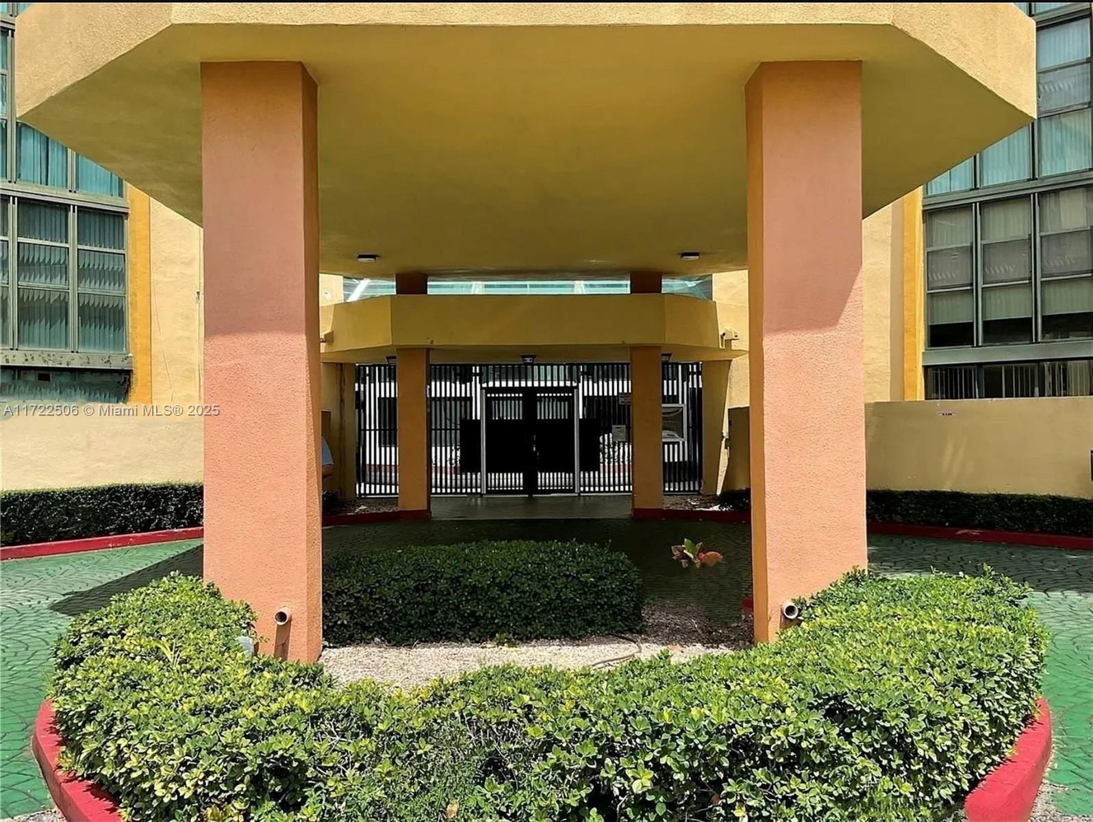 11780 Sw 18th St 317-2, Miami, Broward County, Florida - 2 Bedrooms  
2 Bathrooms - 