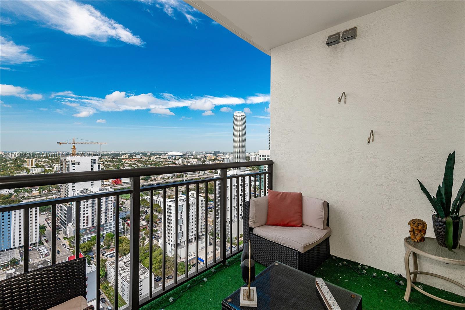 NINE AT MARY BRICKELL VIL - Residential