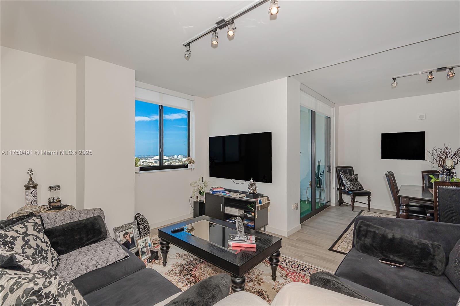 NINE AT MARY BRICKELL VIL - Residential