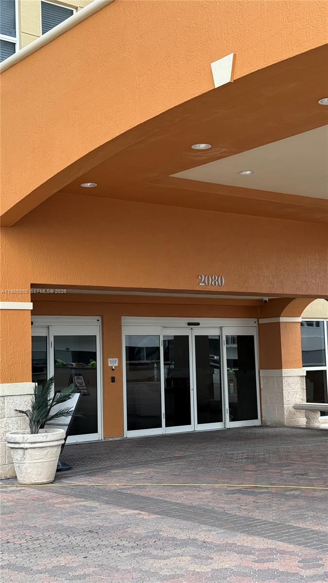 2080 OCEAN DRIVE CONDO - Residential