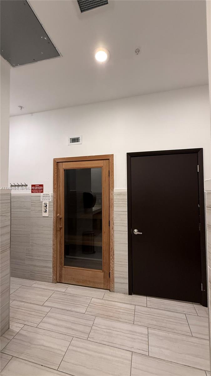 2080 OCEAN DRIVE CONDO - Residential