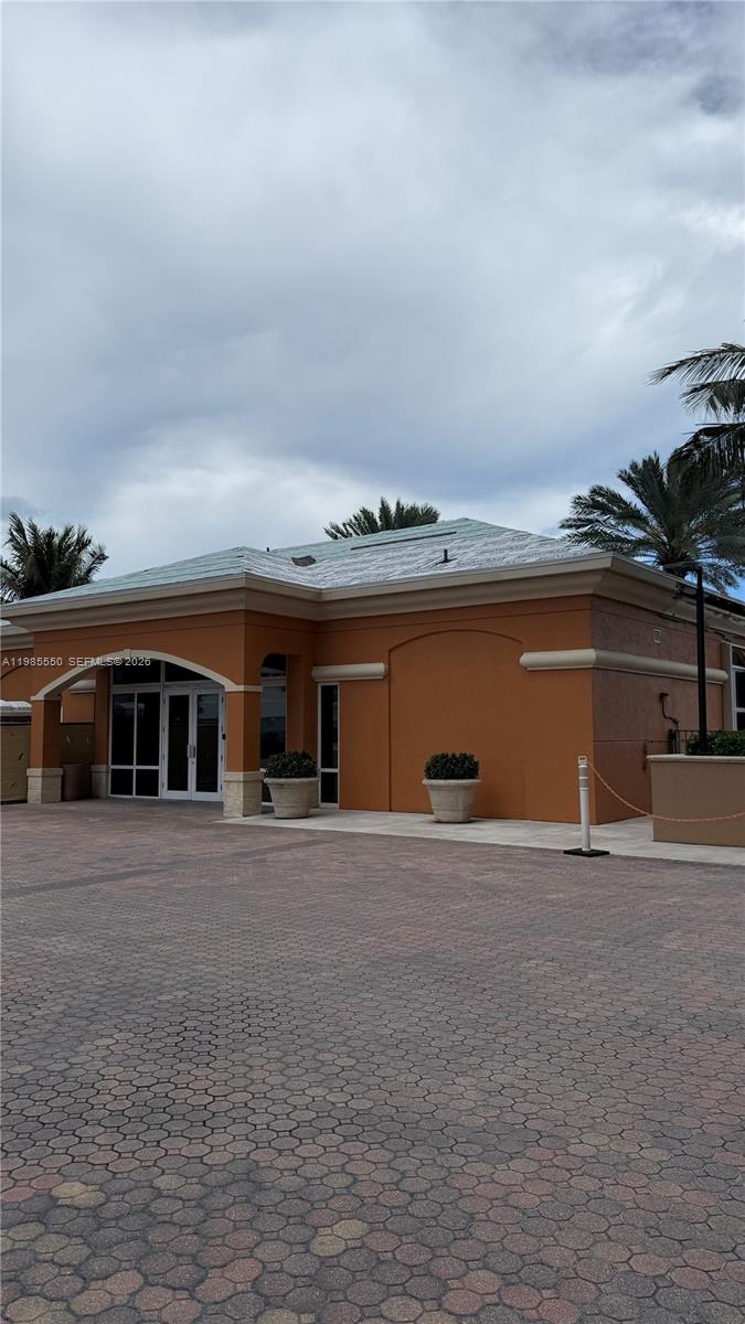 2080 OCEAN DRIVE CONDO - Residential