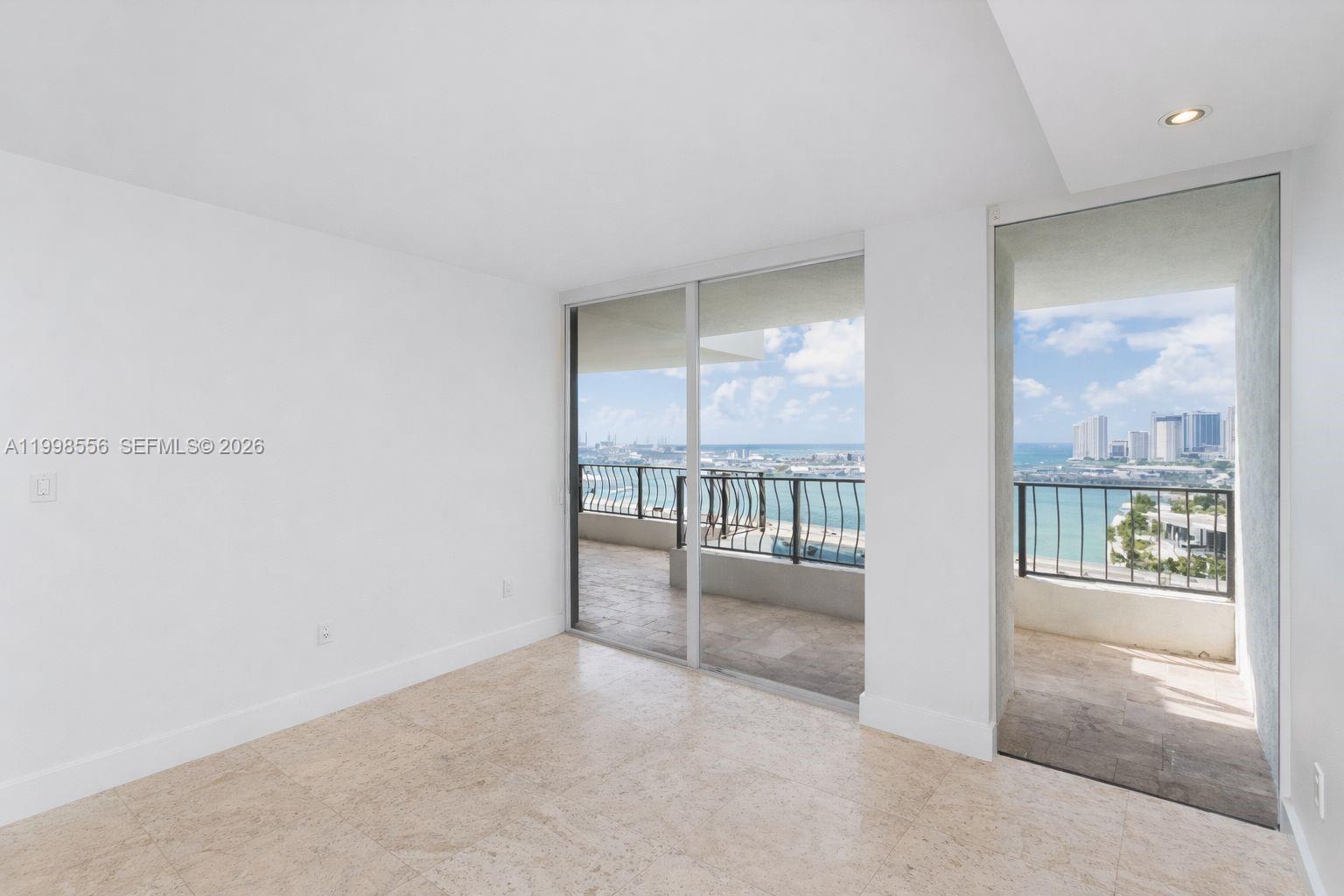 VENETIA CONDO - Residential