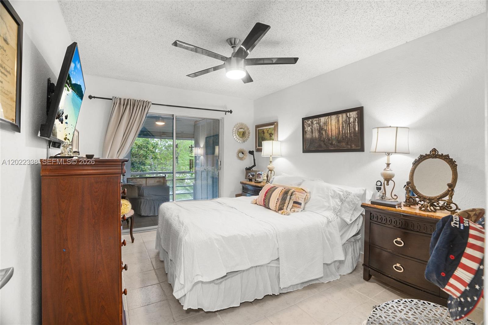 LYNDHURST L CONDO - Residential