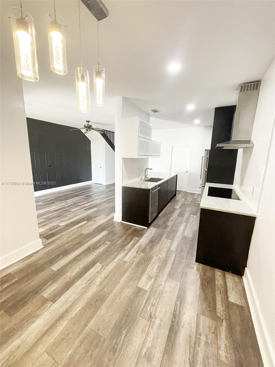 SEMINOLE ESTATES & TOWNHO - Residential Lease