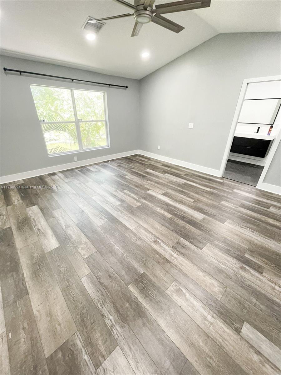 SEMINOLE ESTATES & TOWNHO - Residential Lease