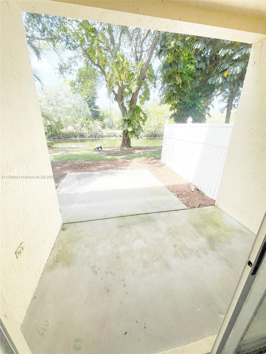 SEMINOLE ESTATES & TOWNHO - Residential Lease