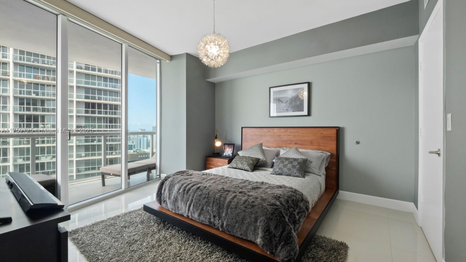 ICONBRICKELL CONDO NO 1 - Residential
