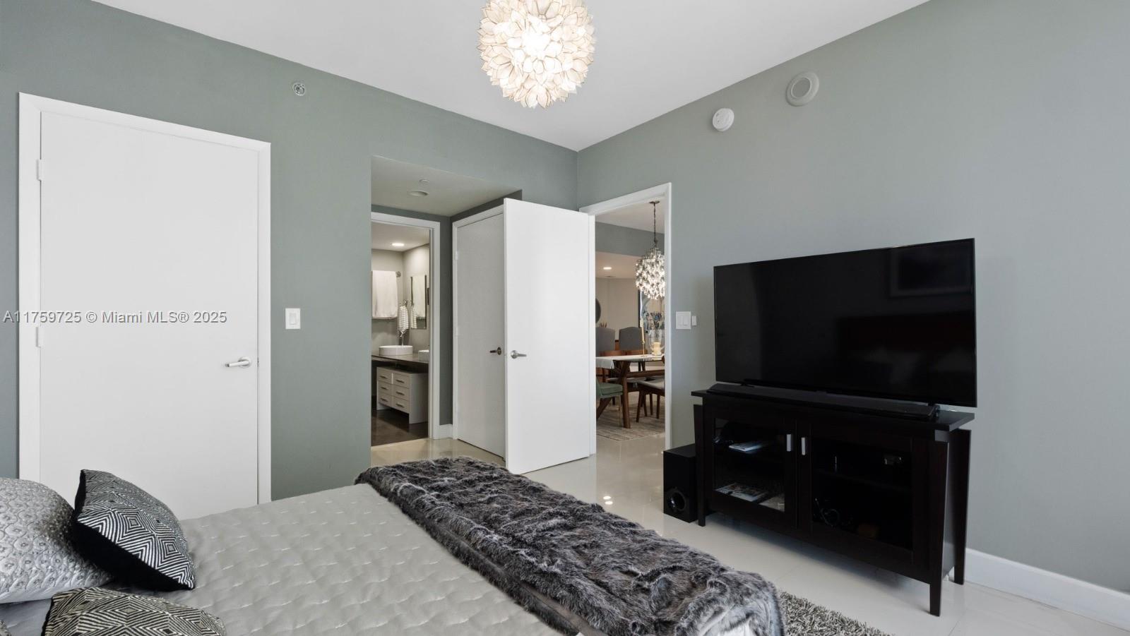 ICONBRICKELL CONDO NO 1 - Residential