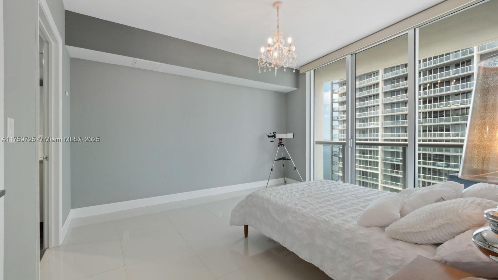 ICONBRICKELL CONDO NO 1 - Residential