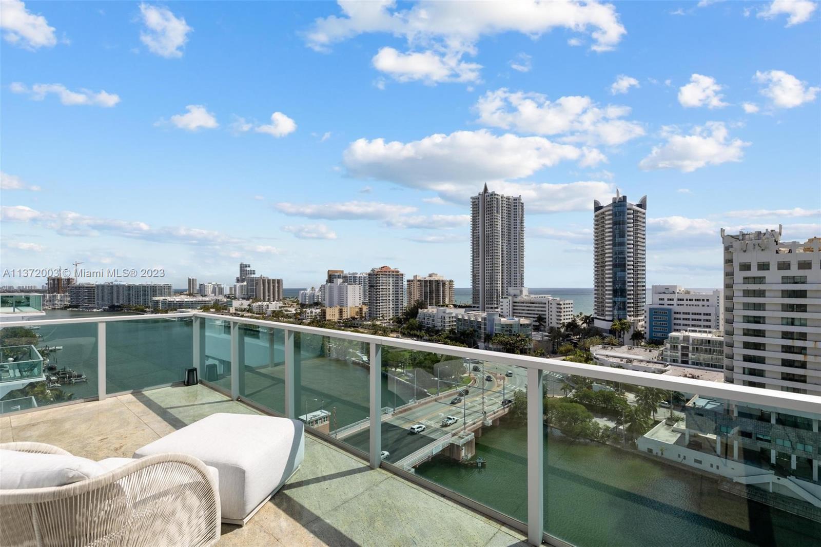 CHATHAM AT AQUA - Residential