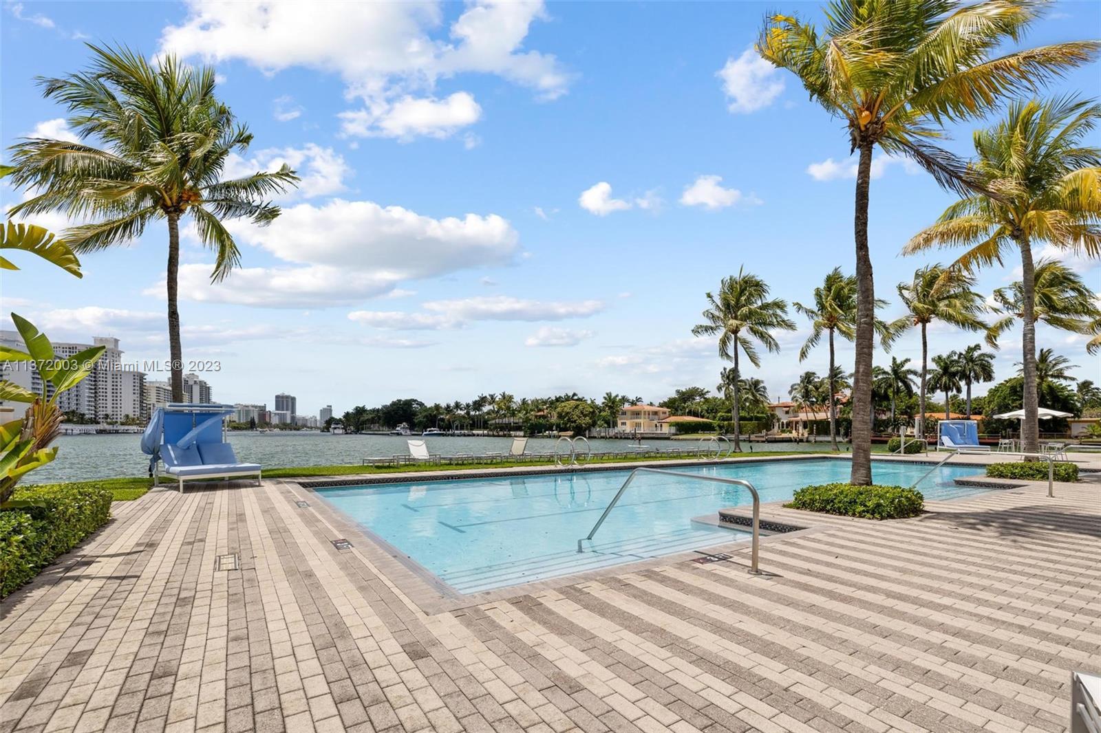 CHATHAM AT AQUA - Residential