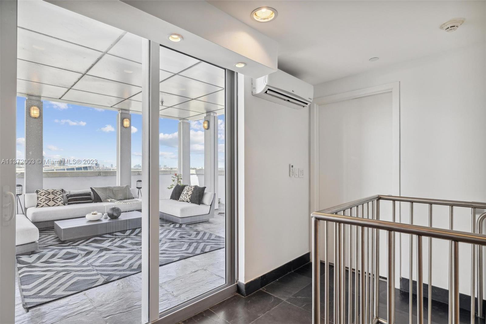 CHATHAM AT AQUA - Residential