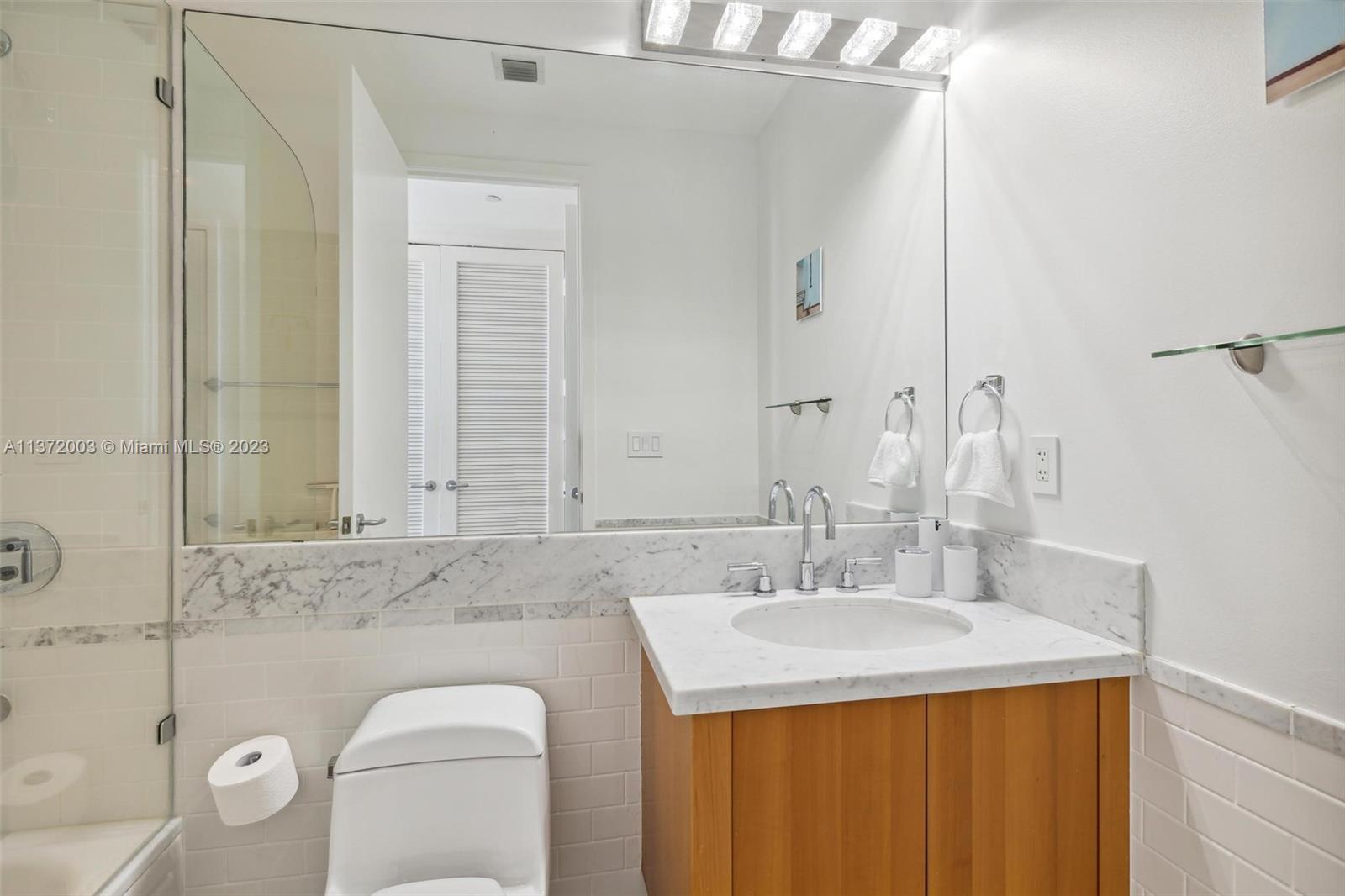 CHATHAM AT AQUA - Residential