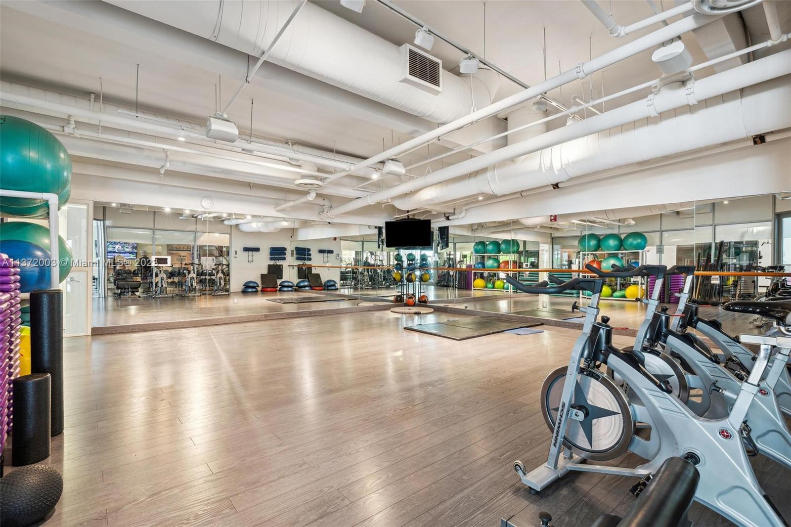 CHATHAM AT AQUA - Residential