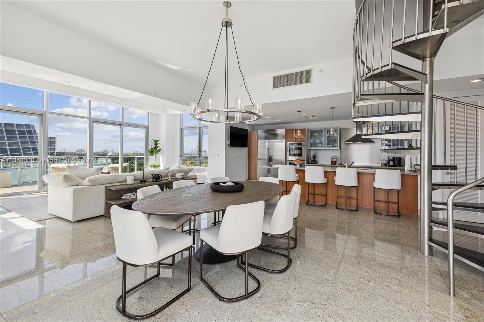 CHATHAM AT AQUA - Residential