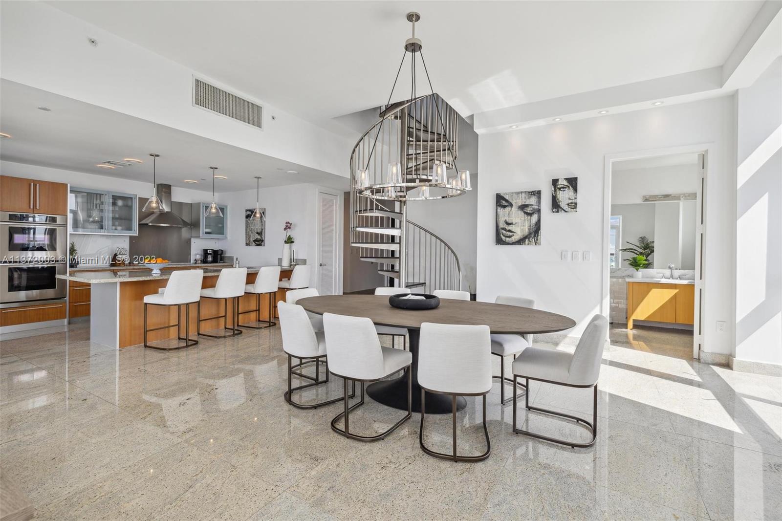 CHATHAM AT AQUA - Residential