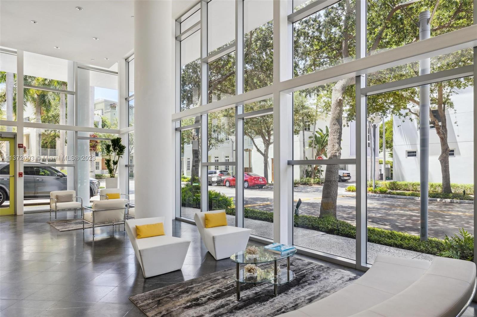 CHATHAM AT AQUA - Residential