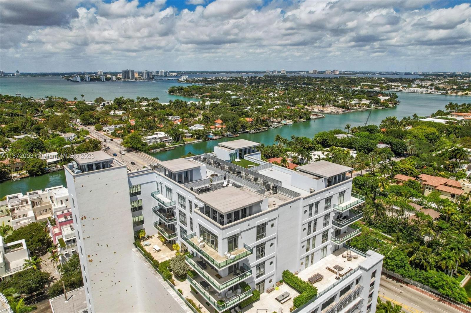 CHATHAM AT AQUA - Residential