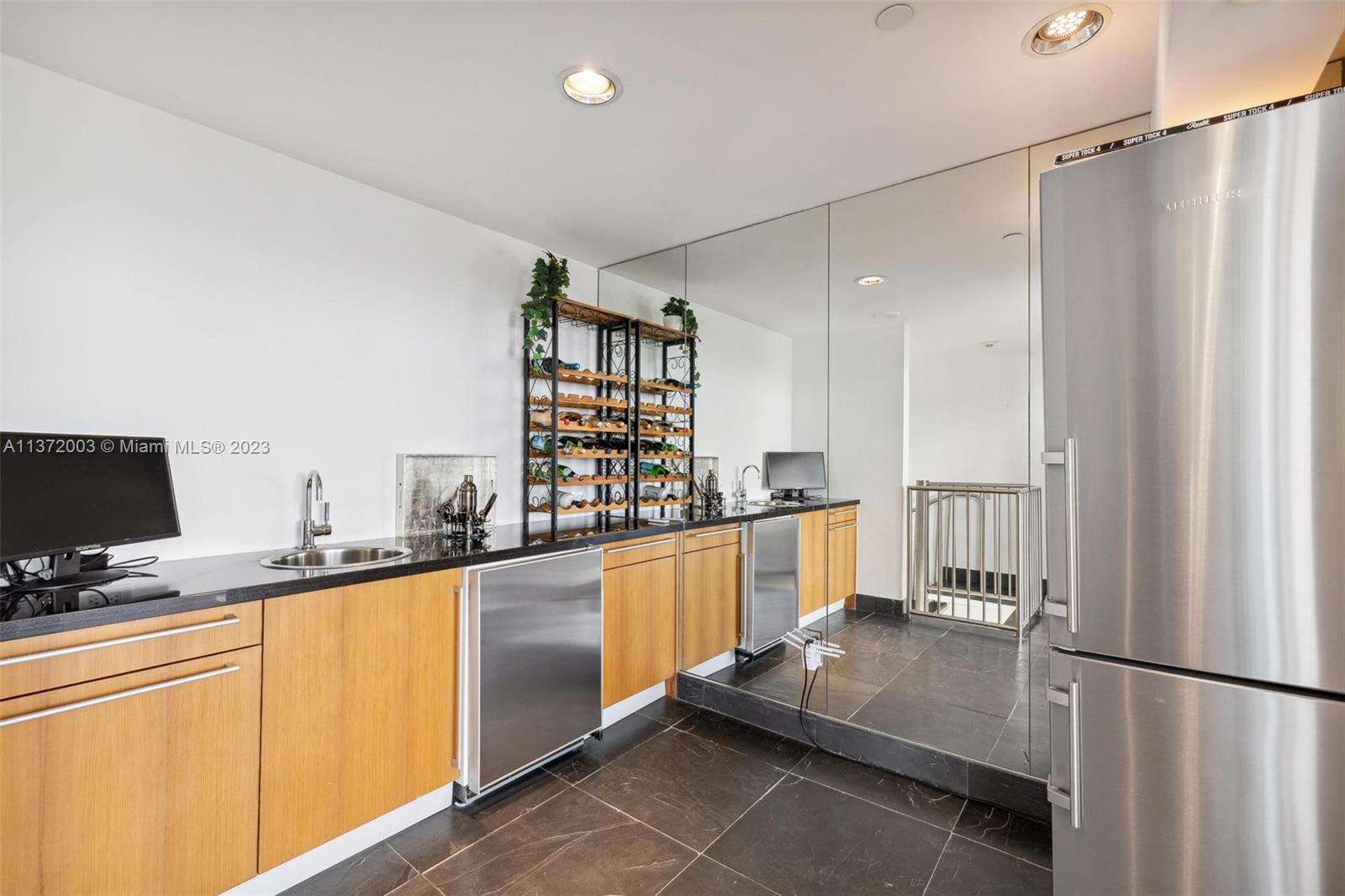 CHATHAM AT AQUA - Residential