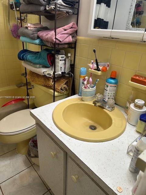 RO-MONT GARDENS ANDOVER H - Residential