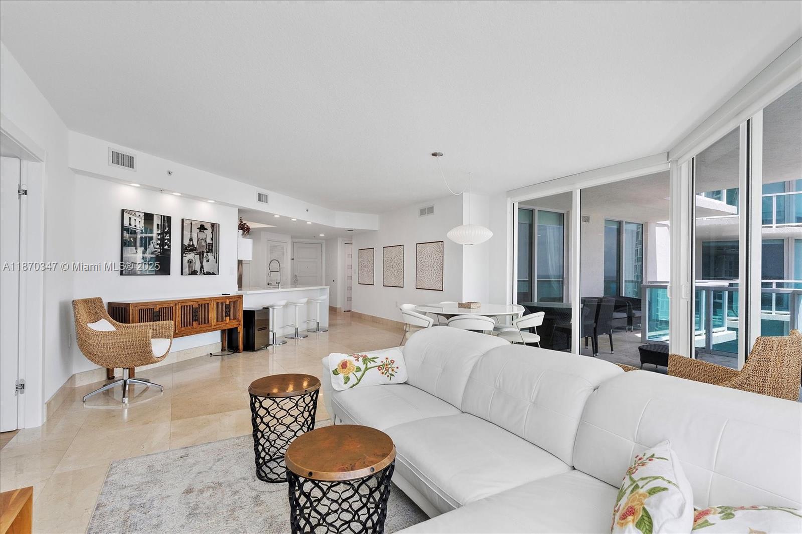 ST TROPEZ ON THE BAY II C - Residential Lease