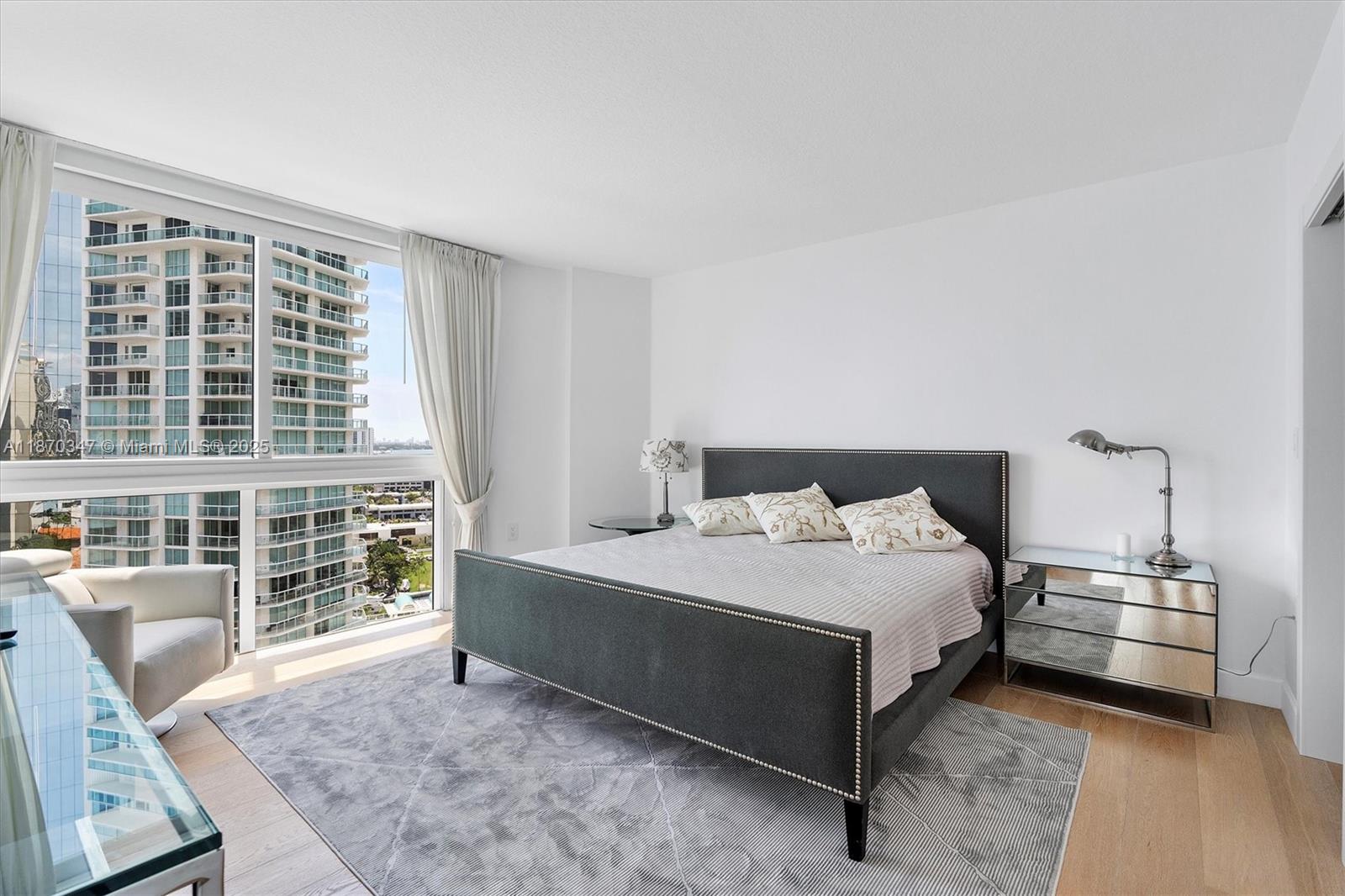 ST TROPEZ ON THE BAY II C - Residential Lease