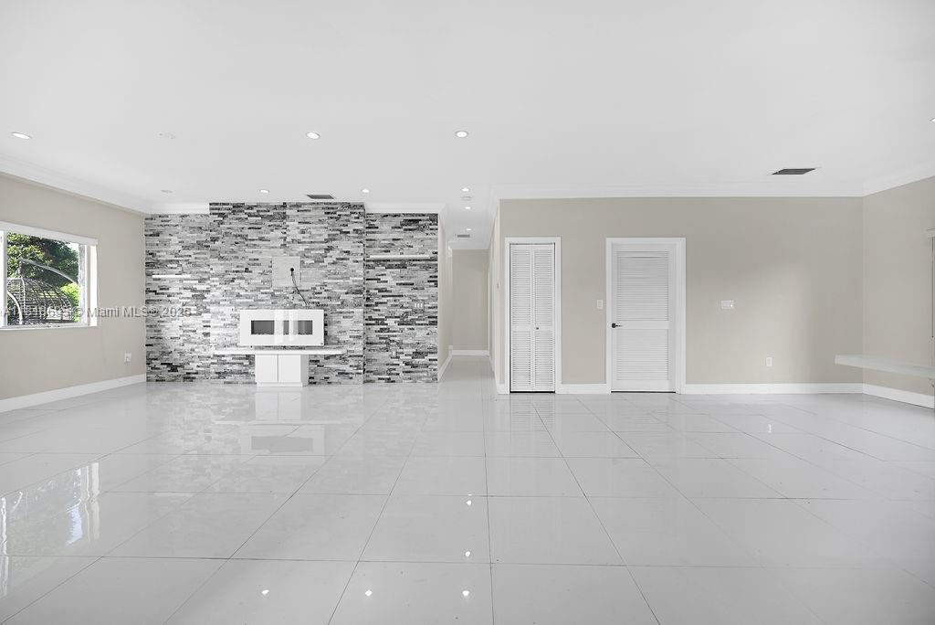 FLEETWOOD GARDENS SEC 1 - Residential