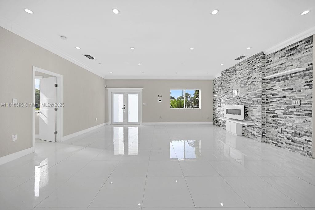 FLEETWOOD GARDENS SEC 1 - Residential