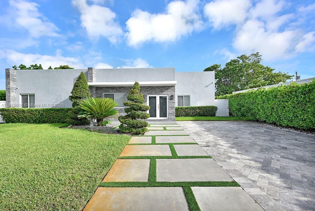 1968 Nw 186th St, Miami Gardens, Broward County, Florida - 4 Bedrooms  
3 Bathrooms - 