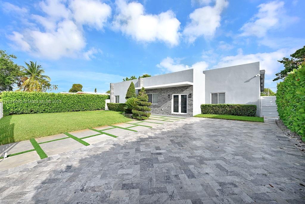 FLEETWOOD GARDENS SEC 1 - Residential