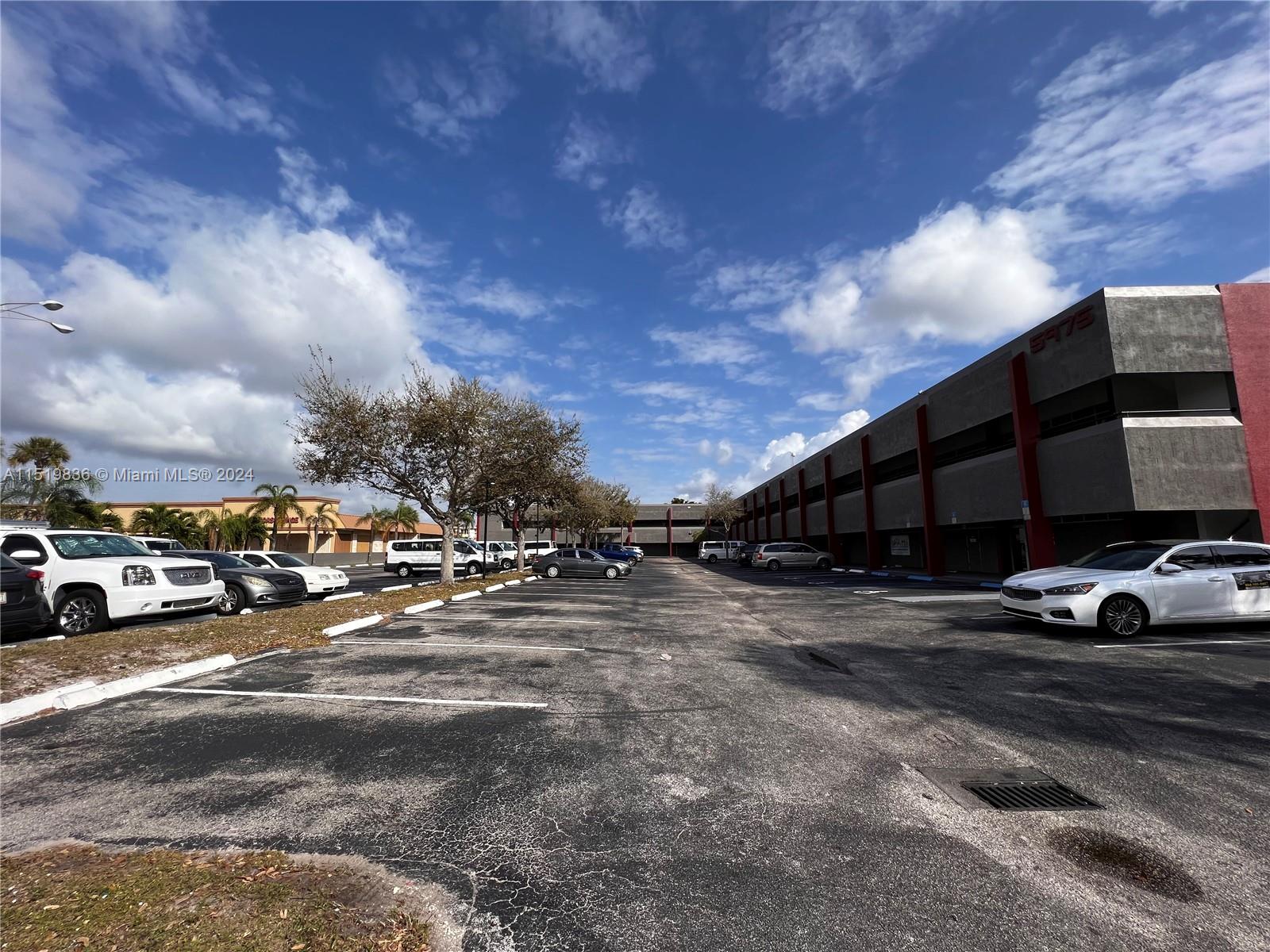 Excellent units for lease in desirable Plantation, FL. This is an ideal location for a variety of tenants, both standard and medical office users. This prime location offers easy access to the Florida Turnpike. Plantation is one of Fort Lauderdale's largest office submarkets, located in the center of the Fort Lauderdale metro, west of Downtown Fort Lauderdale. Plantation has a high concentration of office employment, focused on industries such as healthcare, education, financial, legal and business services. Some of the largest tenants include Trade Station Group, Nova Southeastern University, AT&T Wireless, and Aetna. This is a triple net lease with an a CAM in addition to the price.