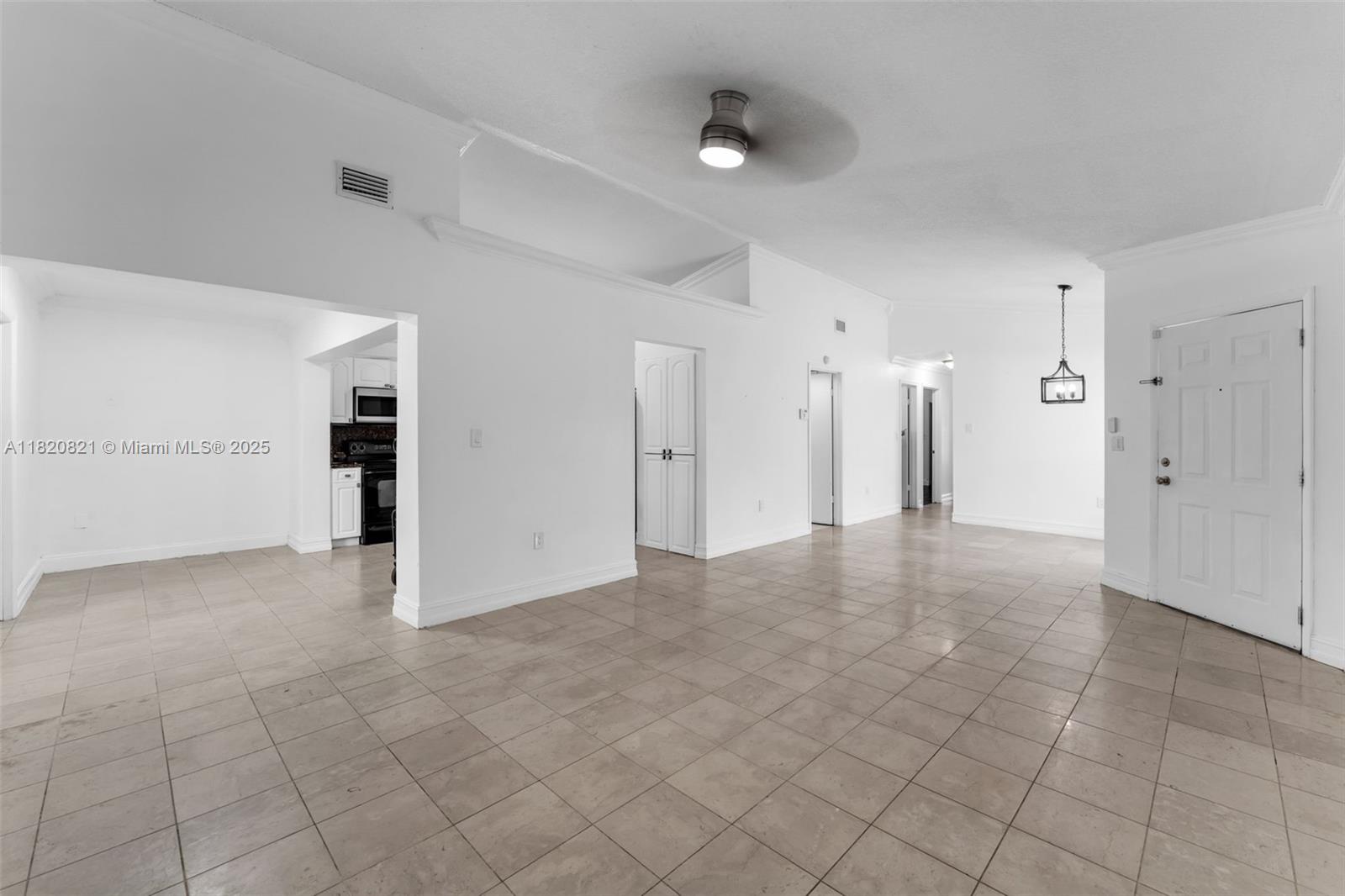 SUNSET SHORES - Residential Lease