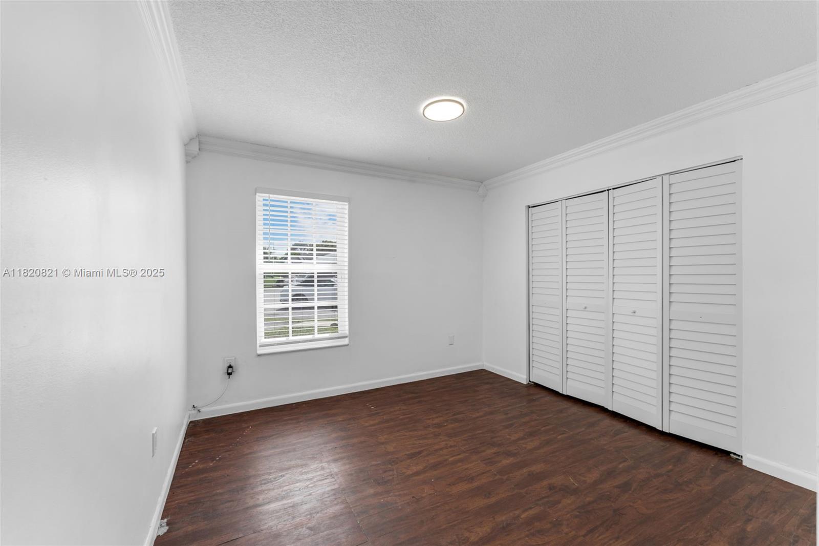 SUNSET SHORES - Residential Lease
