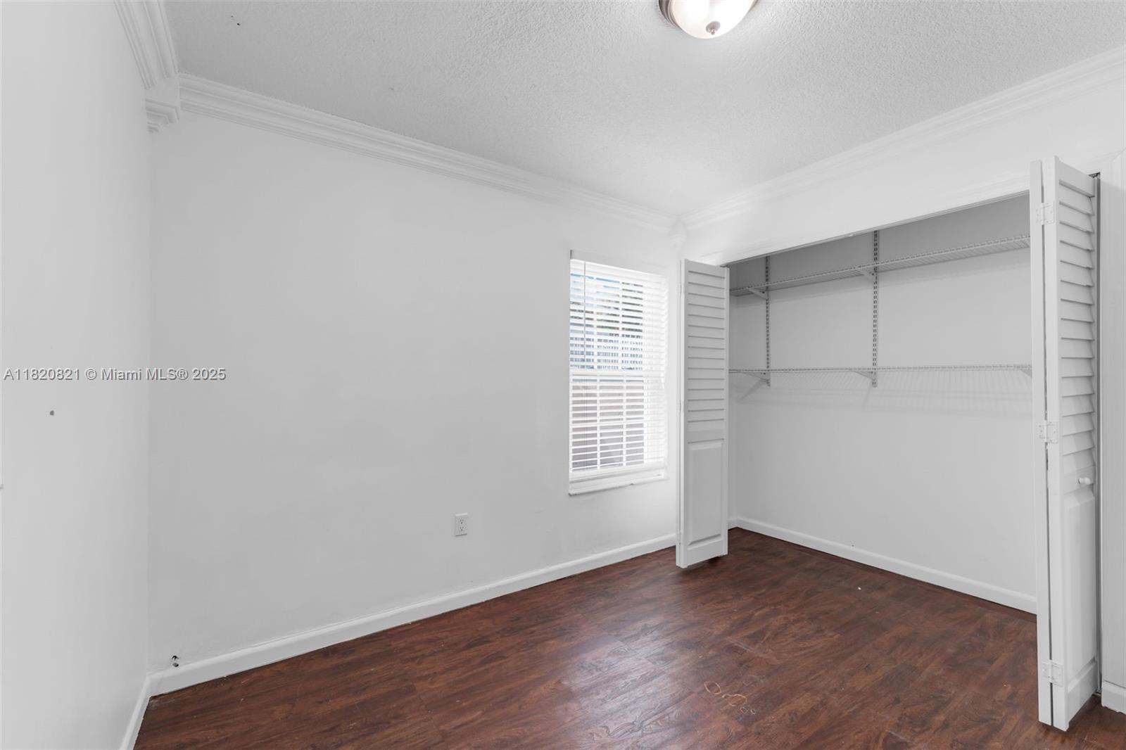 SUNSET SHORES - Residential Lease