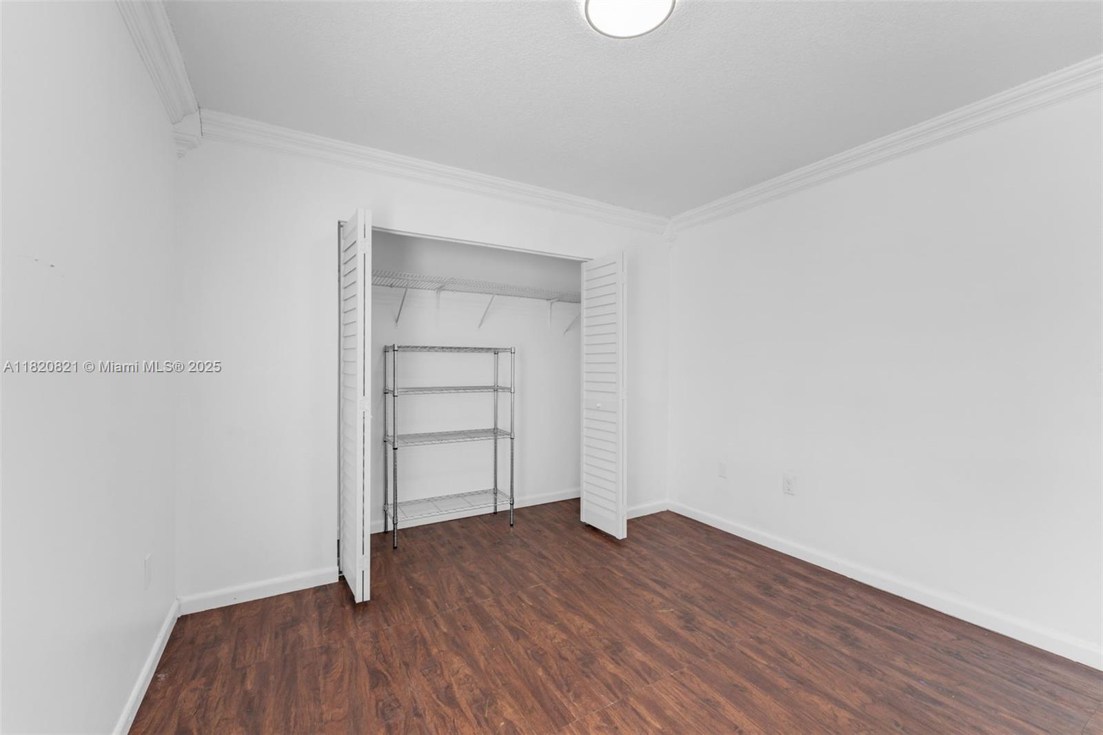 SUNSET SHORES - Residential Lease