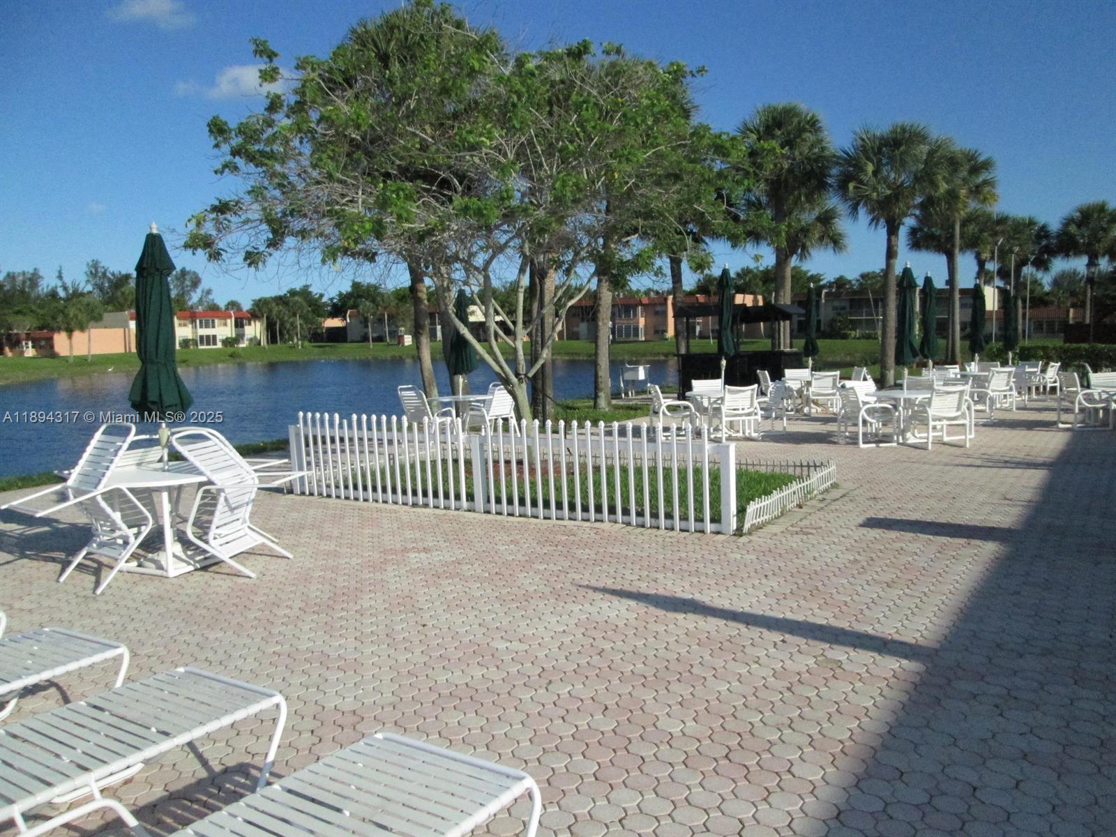 GOLDEN LAKES VILLAGE COND - Residential Lease