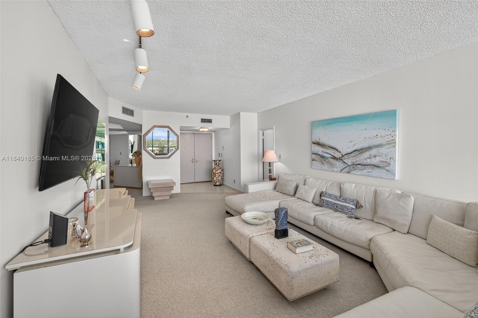 HAMPTONS WEST CONDO - Residential