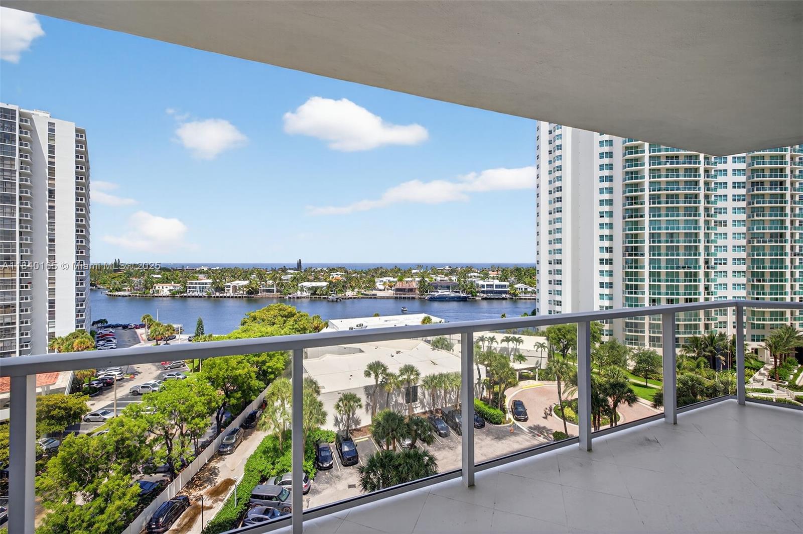 HAMPTONS WEST CONDO - Residential