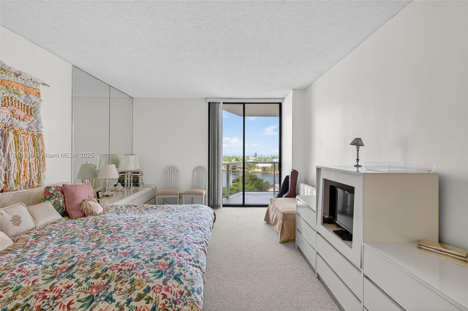 HAMPTONS WEST CONDO - Residential