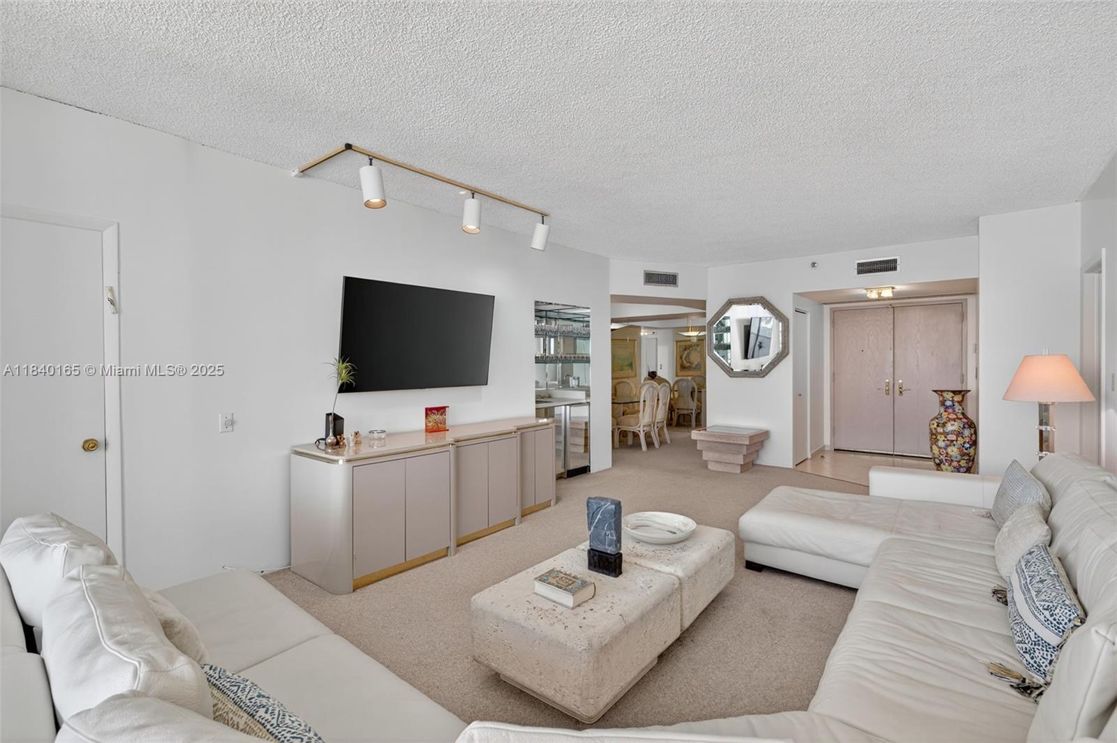 HAMPTONS WEST CONDO - Residential