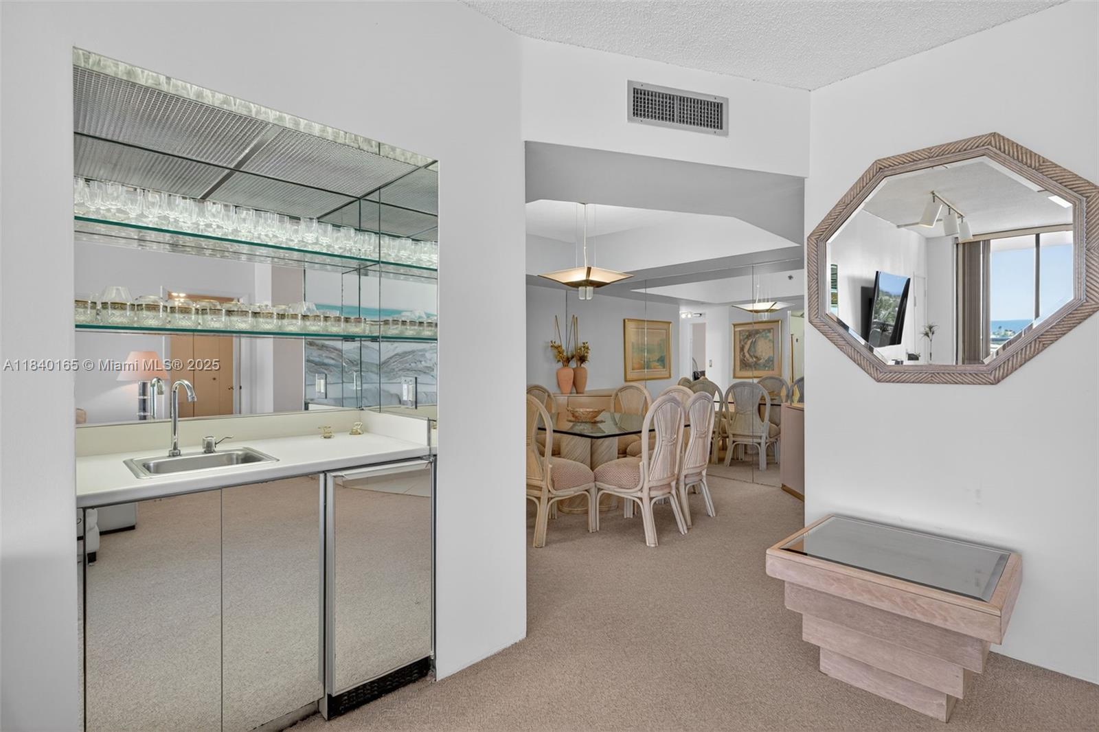 HAMPTONS WEST CONDO - Residential