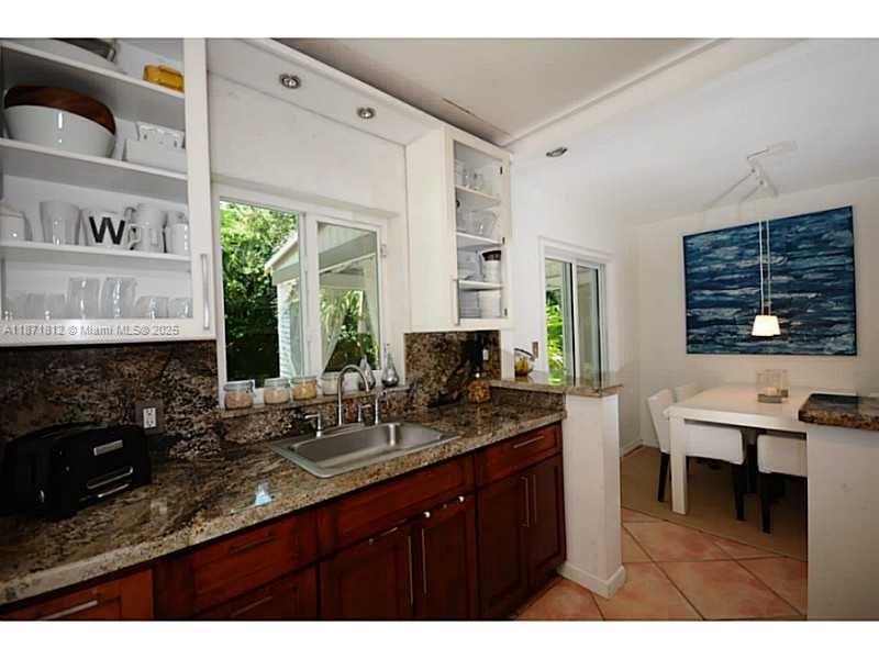 MIAMI SHORES SEC 6 - Residential