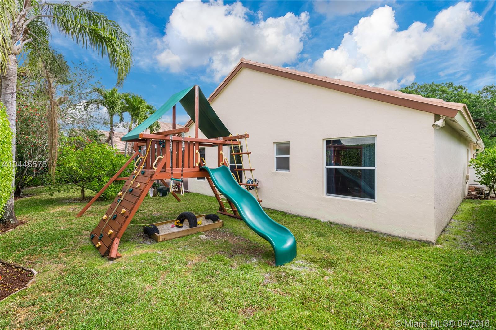 The Ridge on Nob Hill - Residential