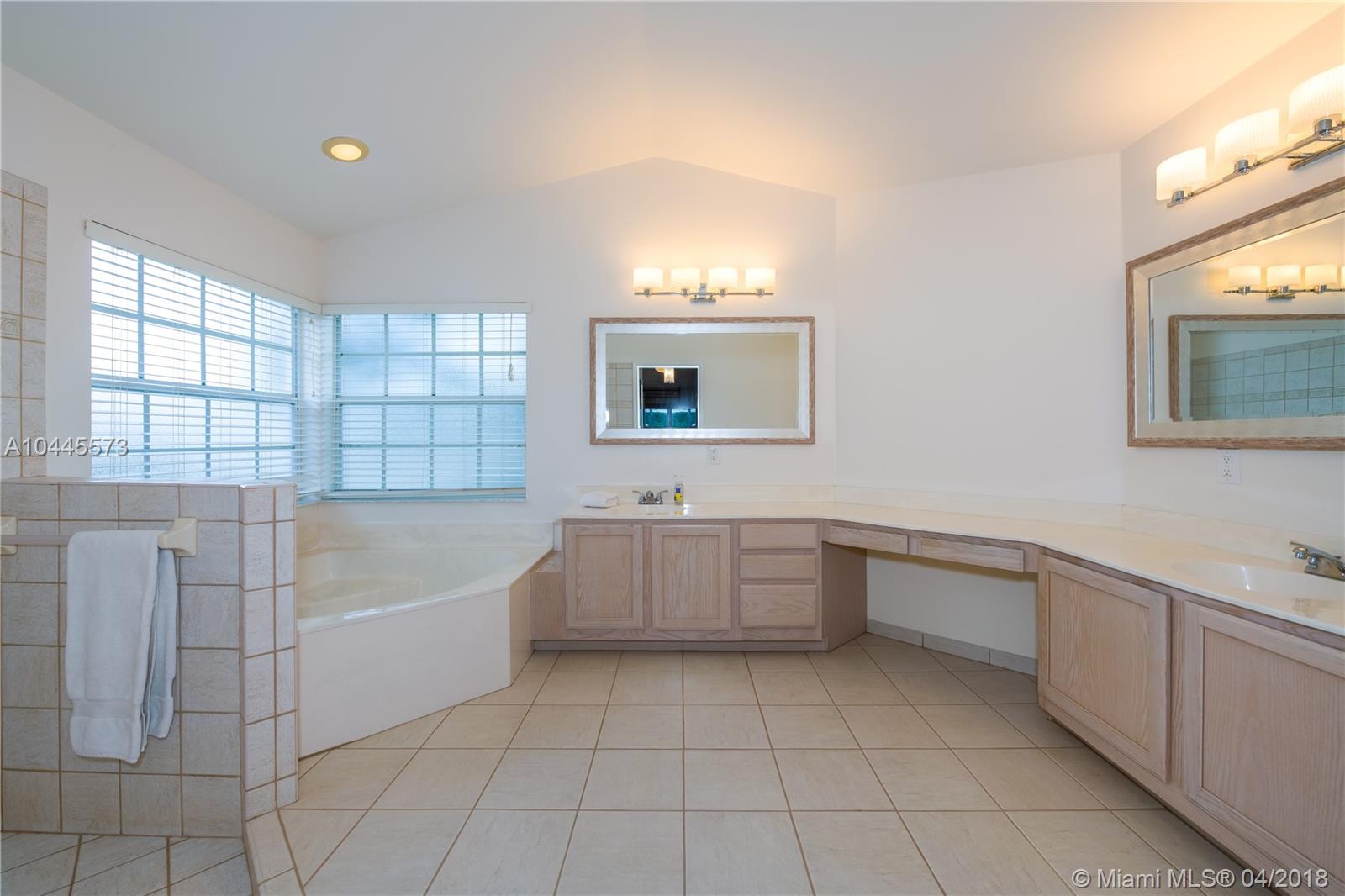 The Ridge on Nob Hill - Residential