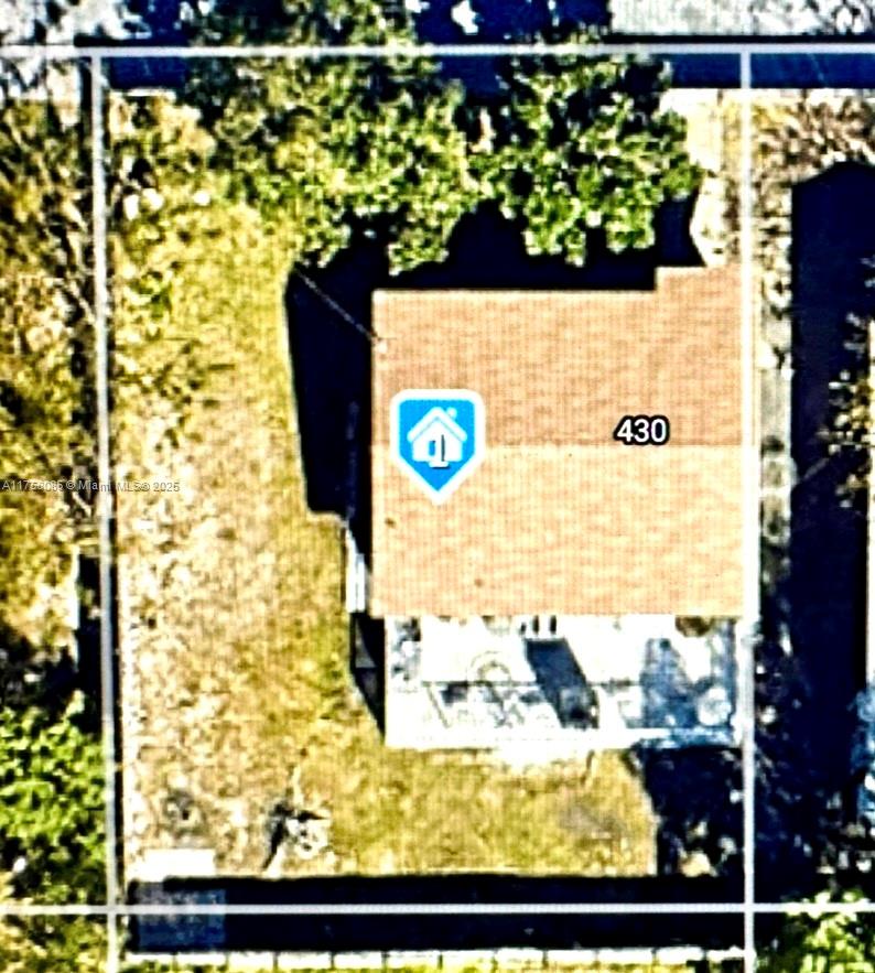 Rental Property at 430 Sw 6th St 1, Homestead, Miami-Dade County, Florida - Bedrooms: 1 
Bathrooms: 1  - $1,600 MO.